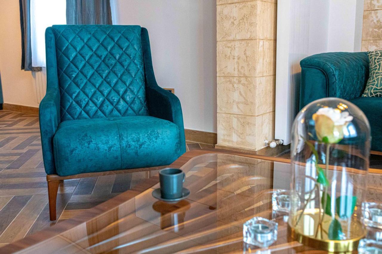 City Escape Luxury Villa Zuce Exteriér fotografie