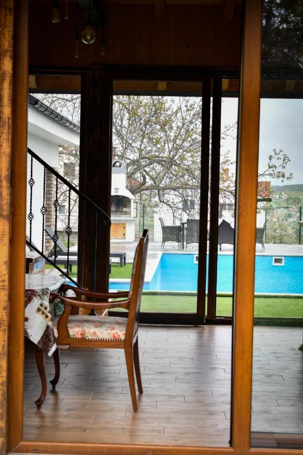 City Escape Luxury Villa Zuce Exteriér fotografie